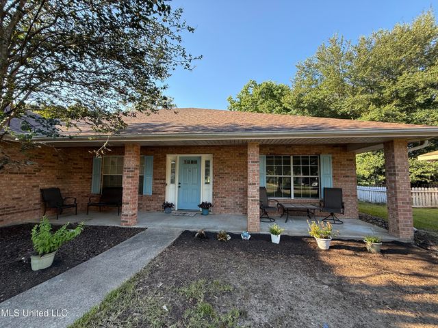 509 Country Club Drive, Picayune, MS 39466