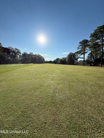 509 Country Club Drive, Picayune, MS 39466