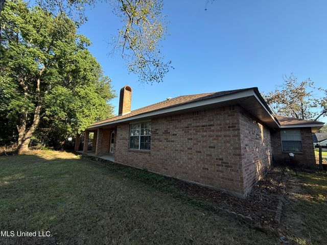 509 Country Club Drive, Picayune, MS 39466