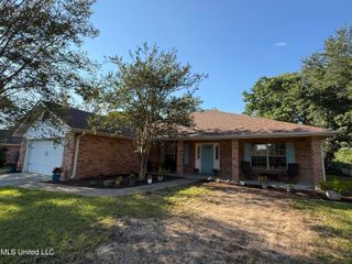 509 Country Club Drive, Picayune, MS 39466