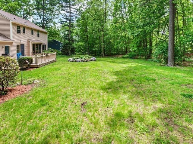 3 Oakwood Dr, Webster, MA 01570