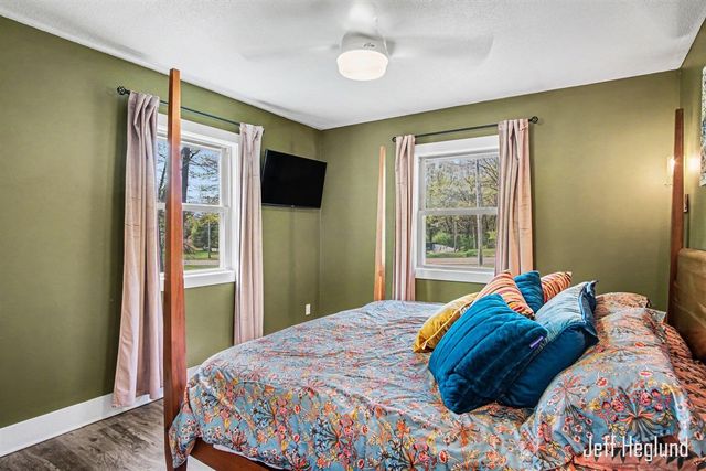 325 Alden Nash Avenue, Lowell, MI 49331