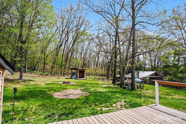 325 Alden Nash Avenue, Lowell, MI 49331