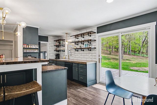 325 Alden Nash Avenue, Lowell, MI 49331