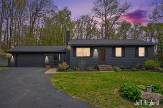 325 Alden Nash Avenue, Lowell, MI 49331