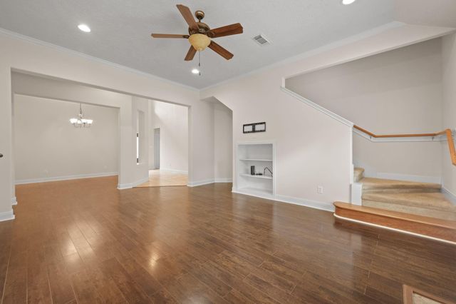 1743 Hill Top Lane, Kingwood, TX 77339