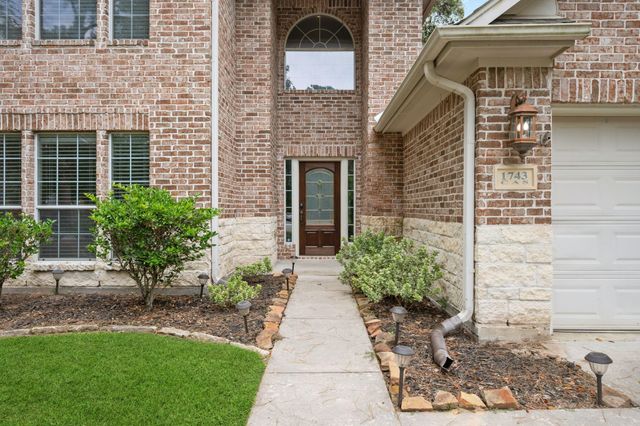 1743 Hill Top Lane, Kingwood, TX 77339