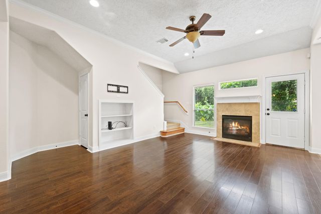 1743 Hill Top Lane, Kingwood, TX 77339