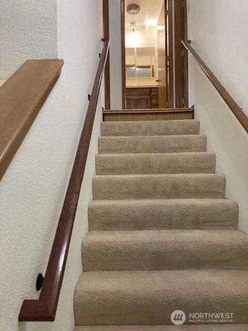1825 Lenox Court NW, Olympia, WA 98502