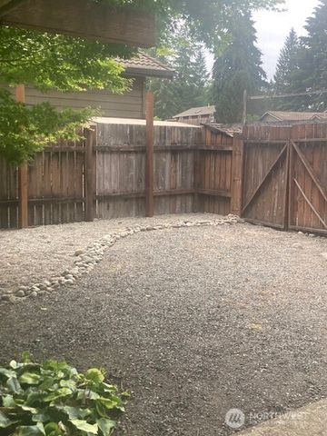 1825 Lenox Court NW, Olympia, WA 98502