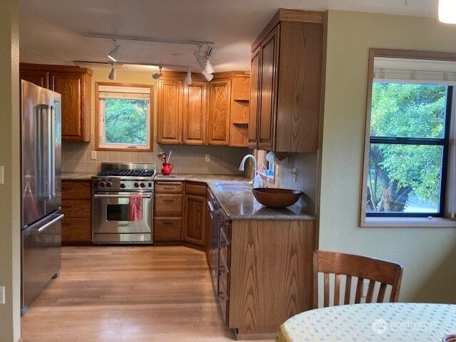 1825 Lenox Court NW, Olympia, WA 98502