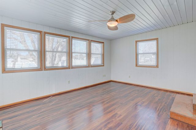 507 N College St, Winfield, KS 67156