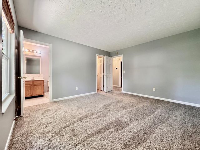 62 Wooded Ridge Drive, Batavia Twp, OH 45102