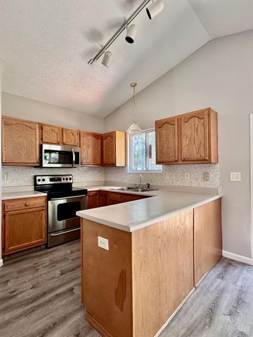 62 Wooded Ridge Drive, Batavia Twp, OH 45102