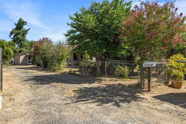 13119 6th St, Hickman, CA 95323