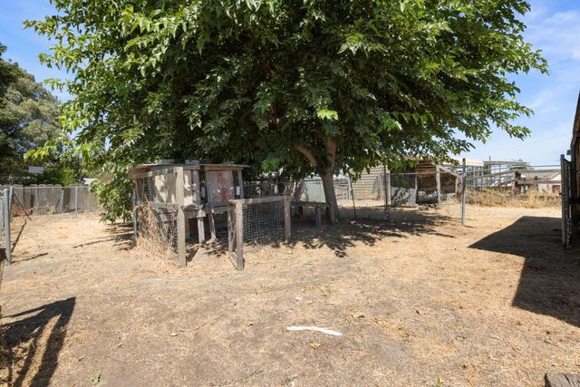 13119 6th St, Hickman, CA 95323