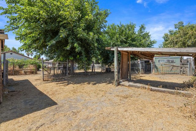 13119 6th St, Hickman, CA 95323