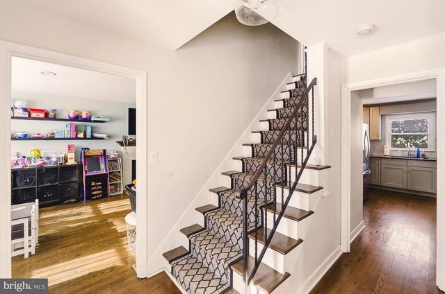 955 LITTLE LEHIGH DR, Emmaus, PA 18049