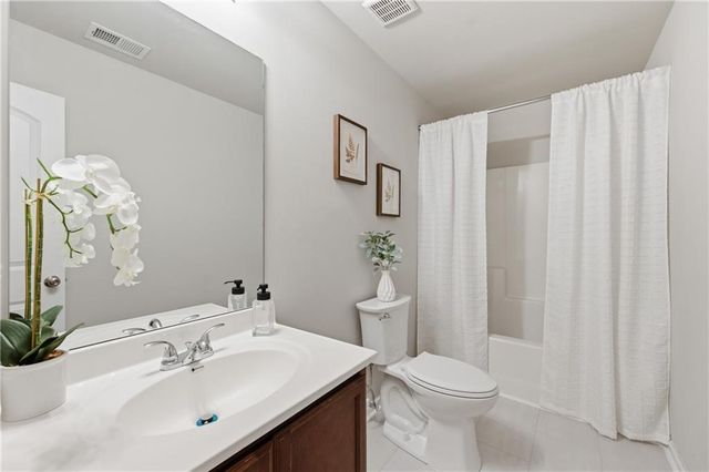 5851 Westchase Street, Atlanta, GA 30336