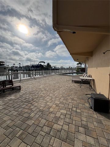 11605 3RD STREET E 306, Treasure Island, FL 33706