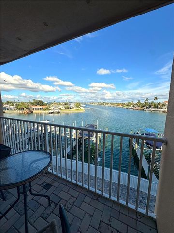 11605 3RD STREET E 306, Treasure Island, FL 33706