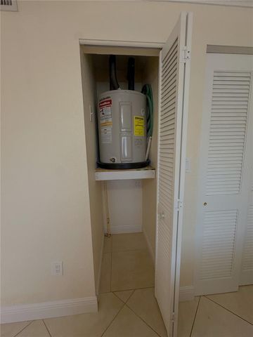 11605 3RD STREET E 306, Treasure Island, FL 33706