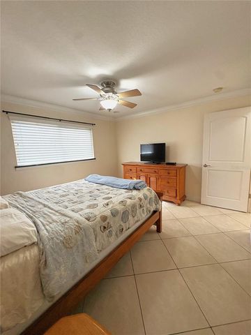 11605 3RD STREET E 306, Treasure Island, FL 33706