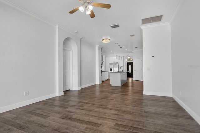 8407 HUNTERS FORK LOOP, Ruskin, FL 33573