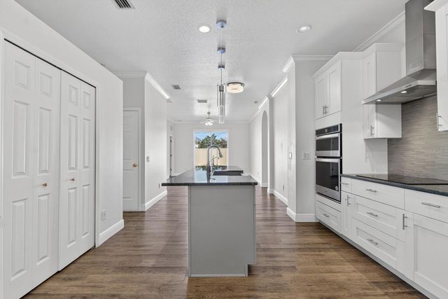 8407 HUNTERS FORK LOOP, Ruskin, FL 33573