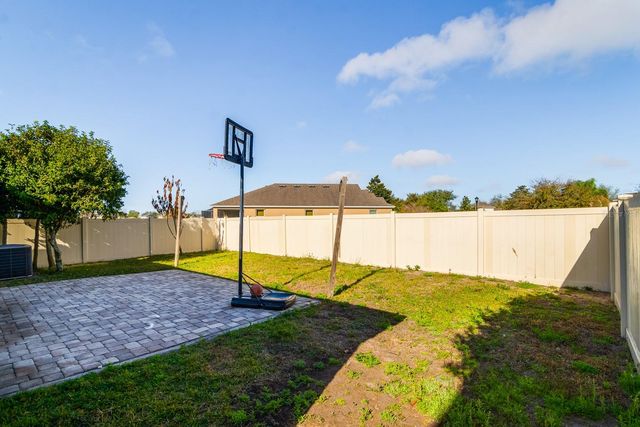 8407 HUNTERS FORK LOOP, Ruskin, FL 33573