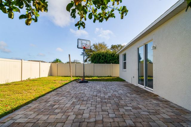 8407 HUNTERS FORK LOOP, Ruskin, FL 33573