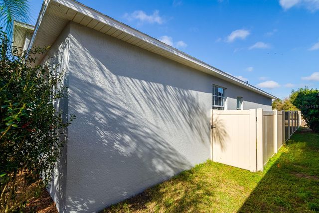 8407 HUNTERS FORK LOOP, Ruskin, FL 33573