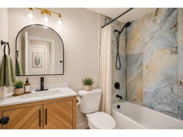 2988 S Hannibal St, Aurora, CO 80013
