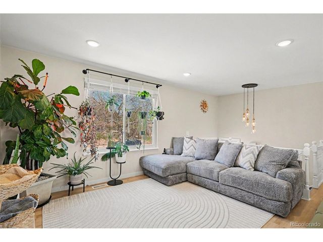 2988 S Hannibal St, Aurora, CO 80013