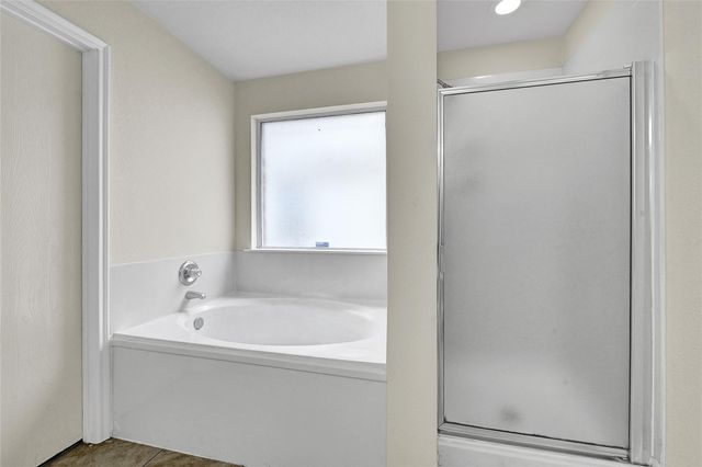 327 Remington Heights Drive, Houston, TX 77073