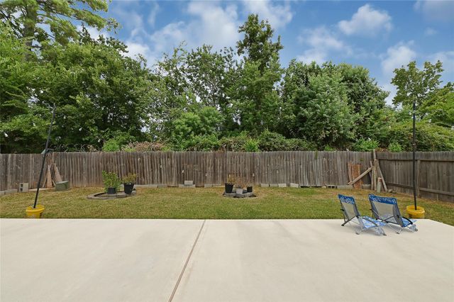 327 Remington Heights Drive, Houston, TX 77073
