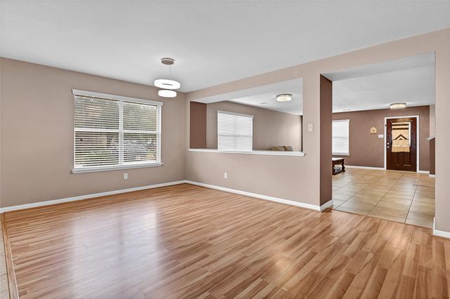 327 Remington Heights Drive, Houston, TX 77073