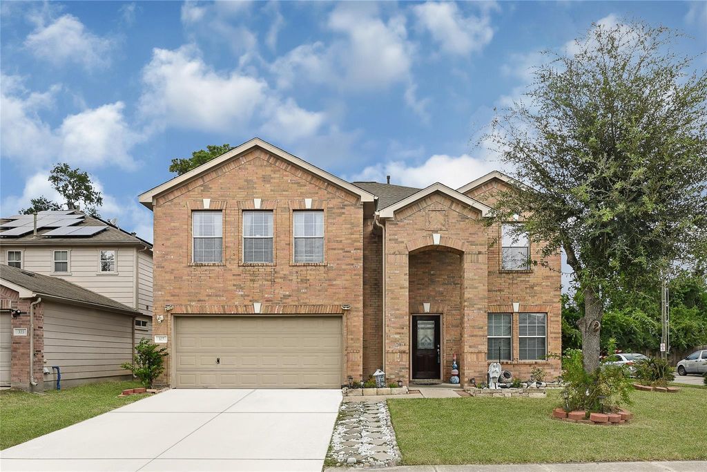 327 Remington Heights Drive, Houston, TX 77073