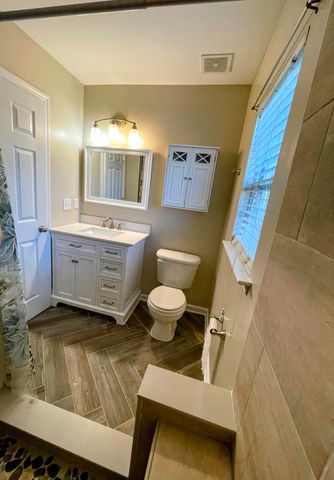 406 Chinquapin Drive, Summerville, SC 29485