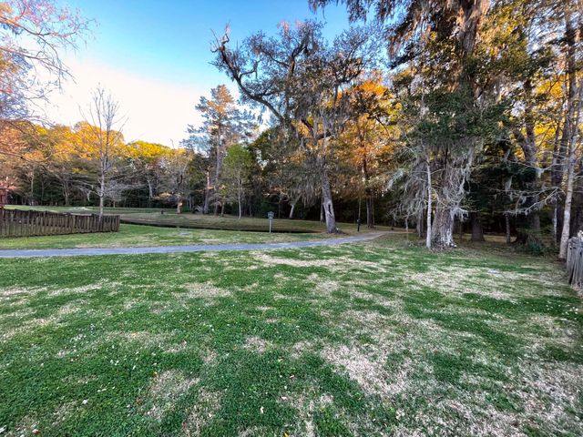 406 Chinquapin Drive, Summerville, SC 29485