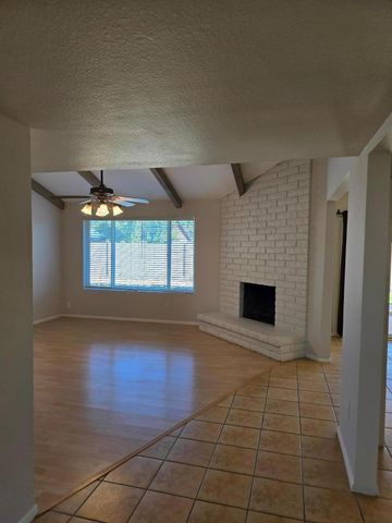 1615 W Summit Place, Chandler, AZ 85224