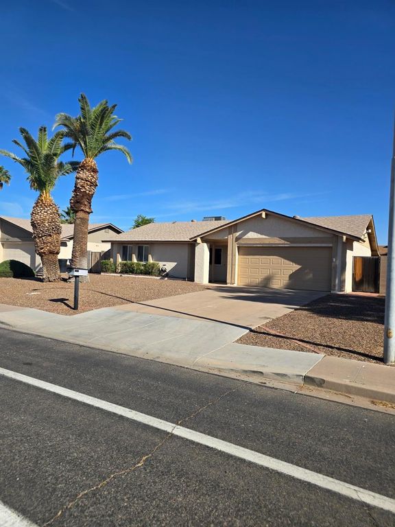 1615 W Summit Place, Chandler, AZ 85224