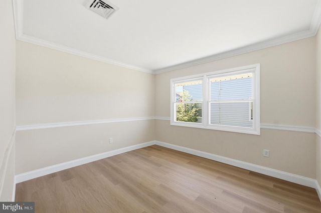 10 MIDFIELD LN, Willingboro, NJ 08046