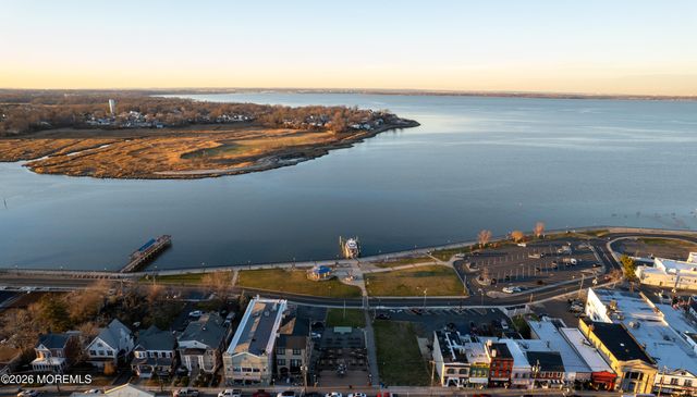 38 Oak Street, Keyport, NJ 07735