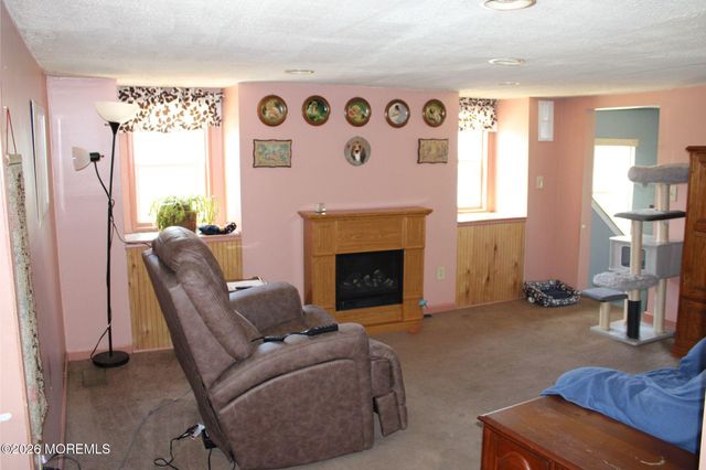 38 Oak Street, Keyport, NJ 07735