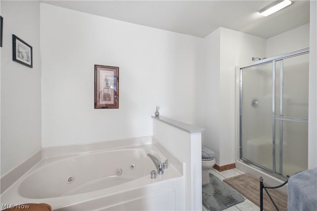 2018 Fox Chase Court, Mineral Ridge, OH 44440