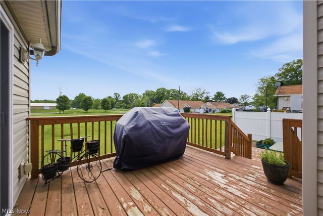 2018 Fox Chase Court, Mineral Ridge, OH 44440