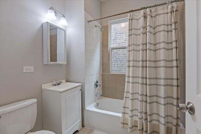 4844 W Rice Street, Chicago, IL 60651