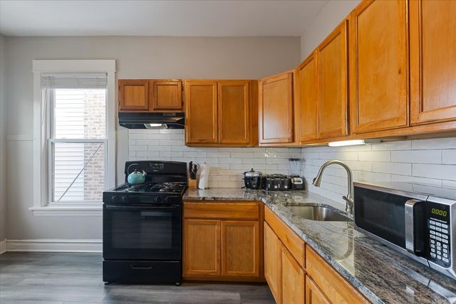 4844 W Rice Street, Chicago, IL 60651