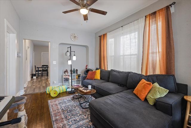 4844 W Rice Street, Chicago, IL 60651